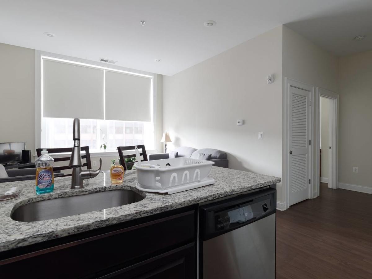 Chase At Lexington St Free Indoor Parking Convention Center Apartment Baltimore Bagian luar foto