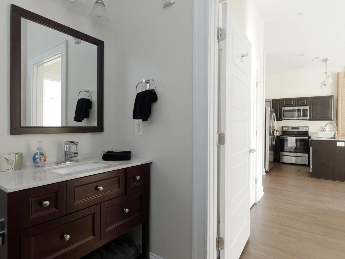 Chase At Lexington St Free Indoor Parking Convention Center Apartment Baltimore Bagian luar foto