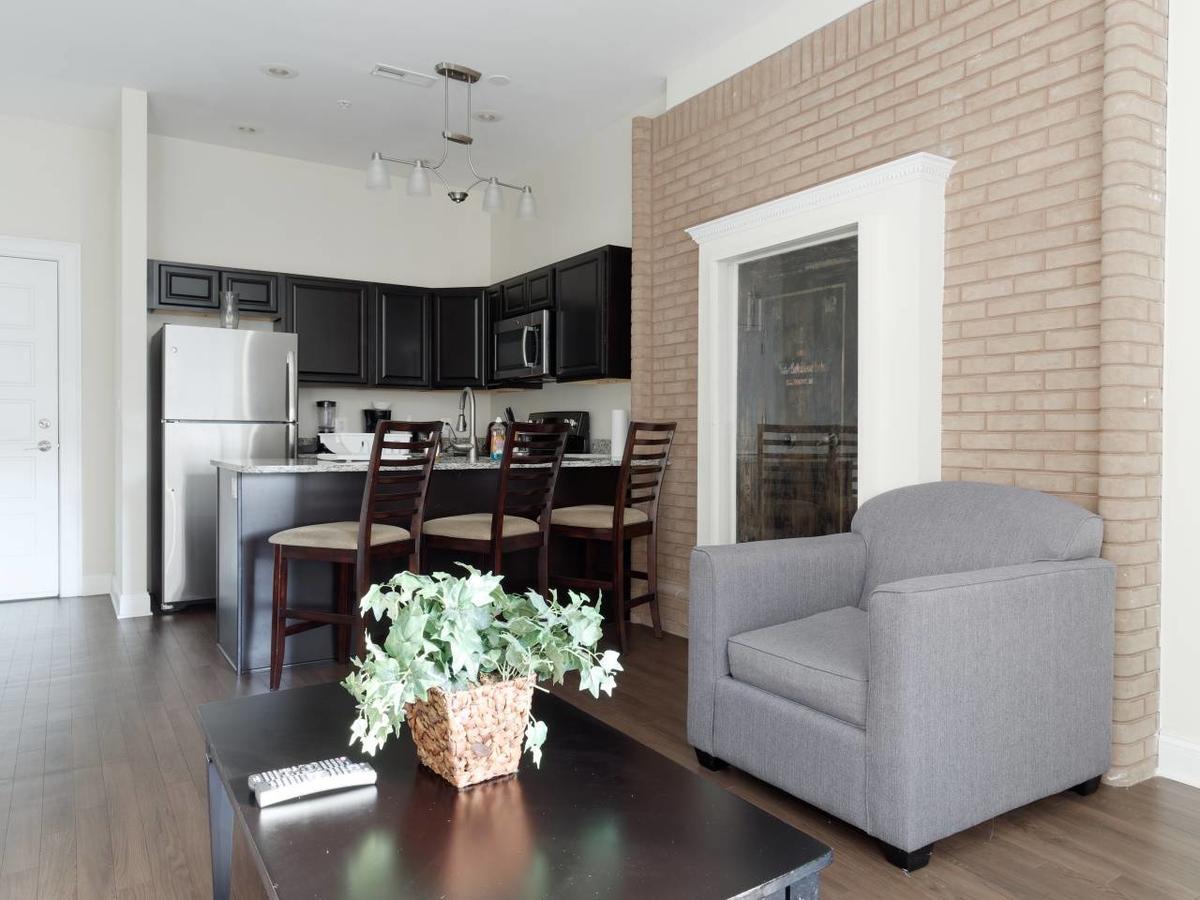 Chase At Lexington St Free Indoor Parking Convention Center Apartment Baltimore Bagian luar foto