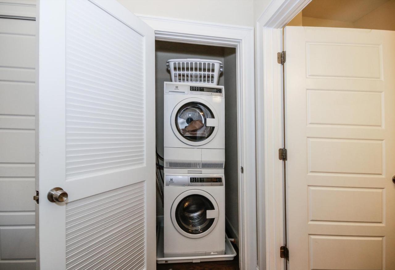 Chase At Lexington St Free Indoor Parking Convention Center Apartment Baltimore Bagian luar foto