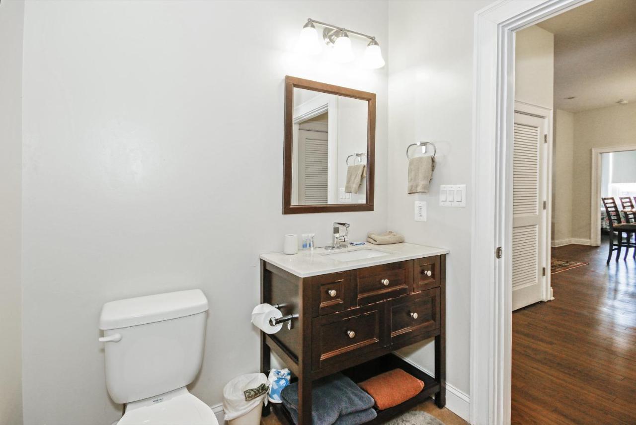 Chase At Lexington St Free Indoor Parking Convention Center Apartment Baltimore Bagian luar foto